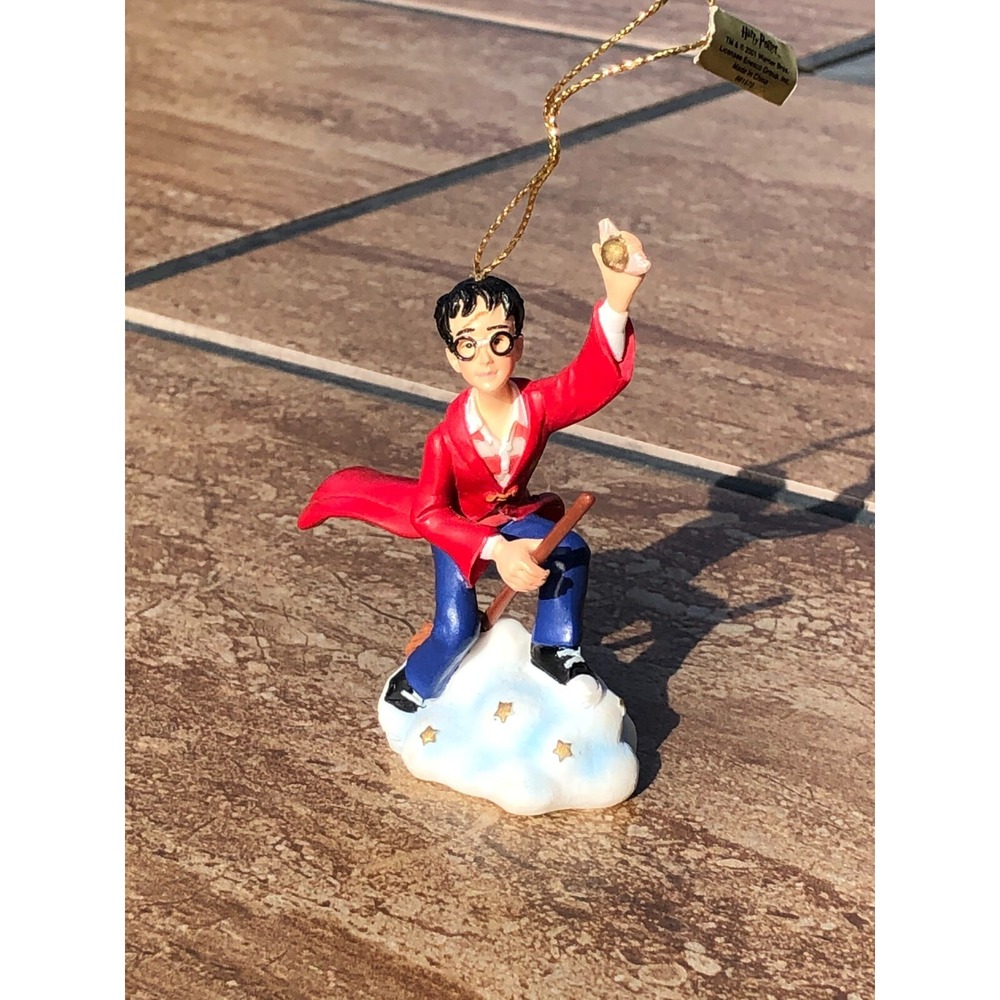 Harry Potter Christmas Hanging Ornament Playing Quidditch Enesco